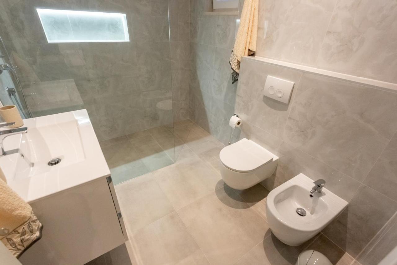 Villa Secluded House - Guaranteed Privacy - Heated Pool à Klis Extérieur photo