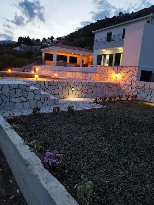 Villa Secluded House - Guaranteed Privacy - Heated Pool à Klis Extérieur photo